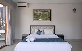 Hoki Villa By Urbanview Villa